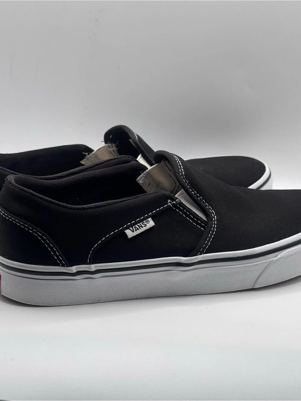 VANS Classic Canvas Slip On, Black, Women’s Size 9.5, Skateboarding Casual Shoes